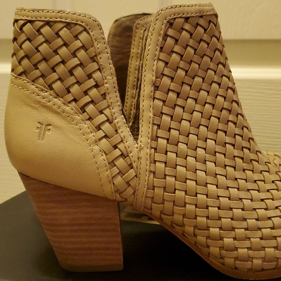 Frye Bootie - Picture 5 of 9